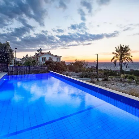 Villa An Executive 3 Bedroom Villa, Private Pool, Ac Wifi In Rooms, Internet Tv *