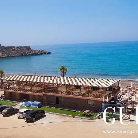 An Executive 3 Bedroom Villa, Private Pool, Ac Wifi In Rooms, Internet Tv * Agios Amvrosios (Kyrenia)